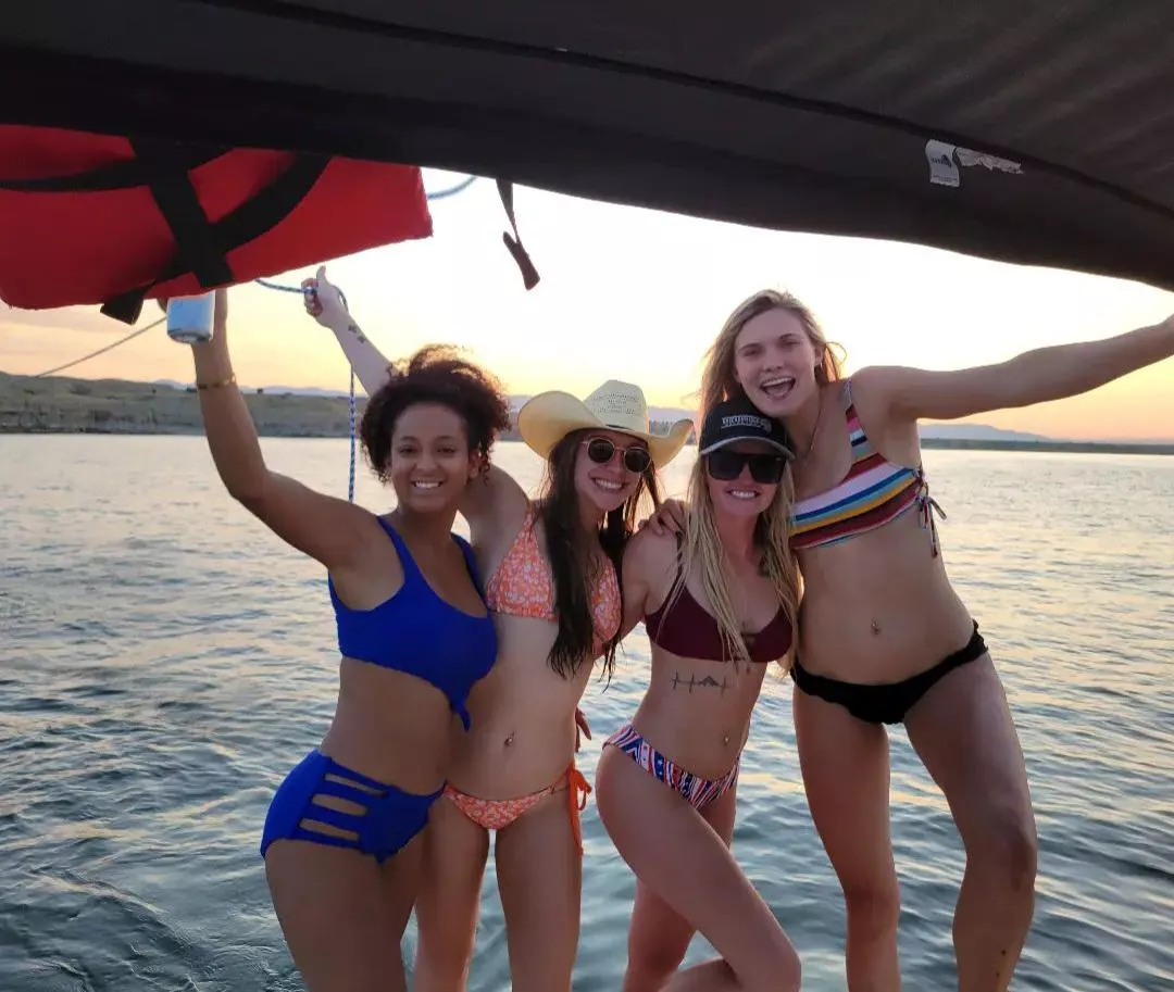 Boat baddies ready to party🤤 which one are you rocking the boat with and why? [4] dms open 😈 