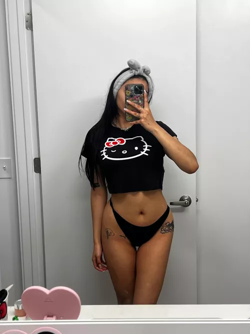 curvy hello kitty girly