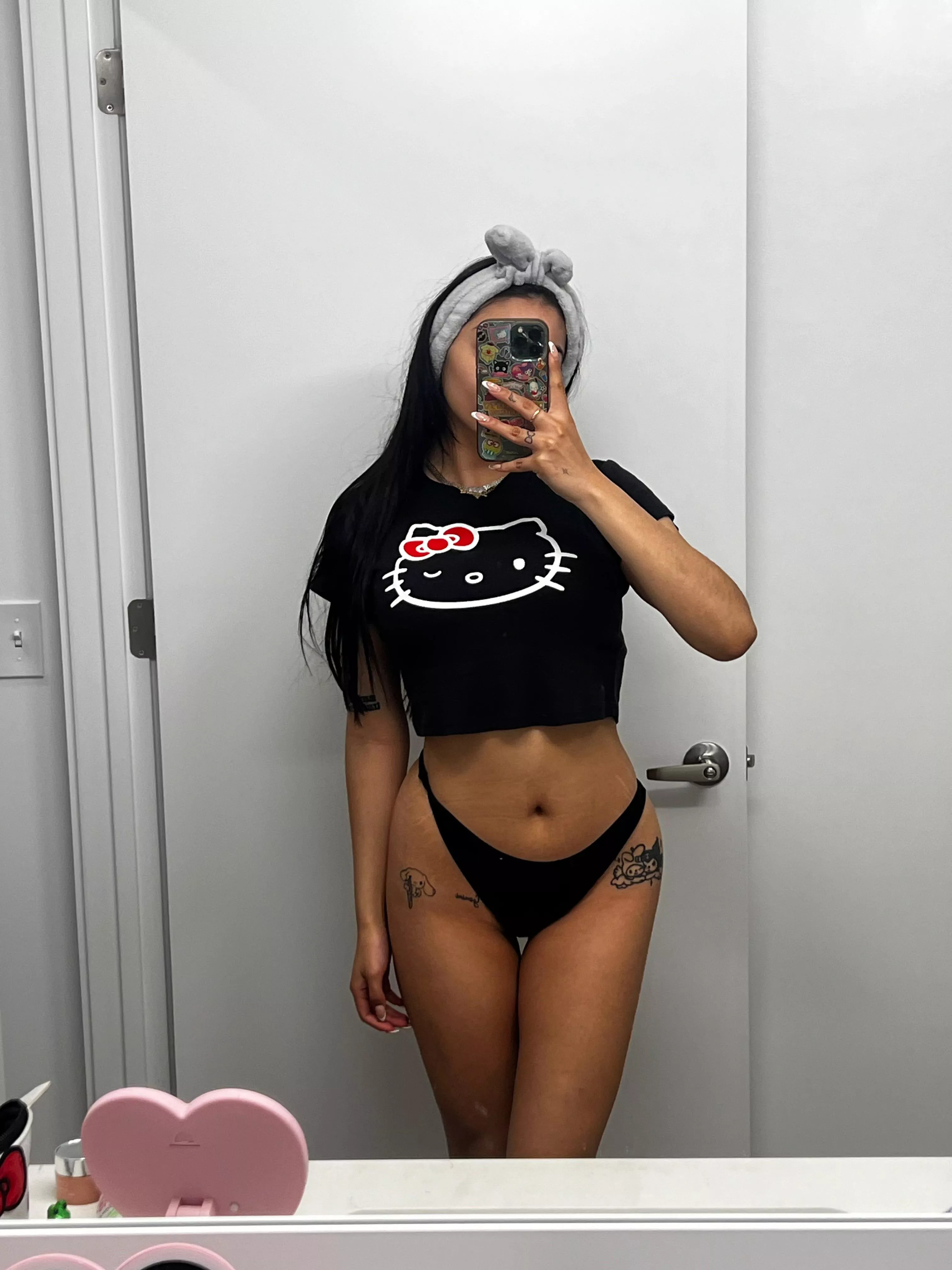 curvy hello kitty girly