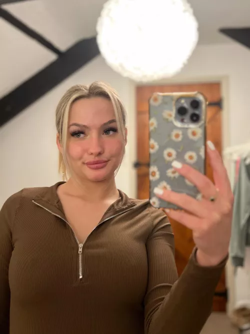 Do short girls like me turn you on?