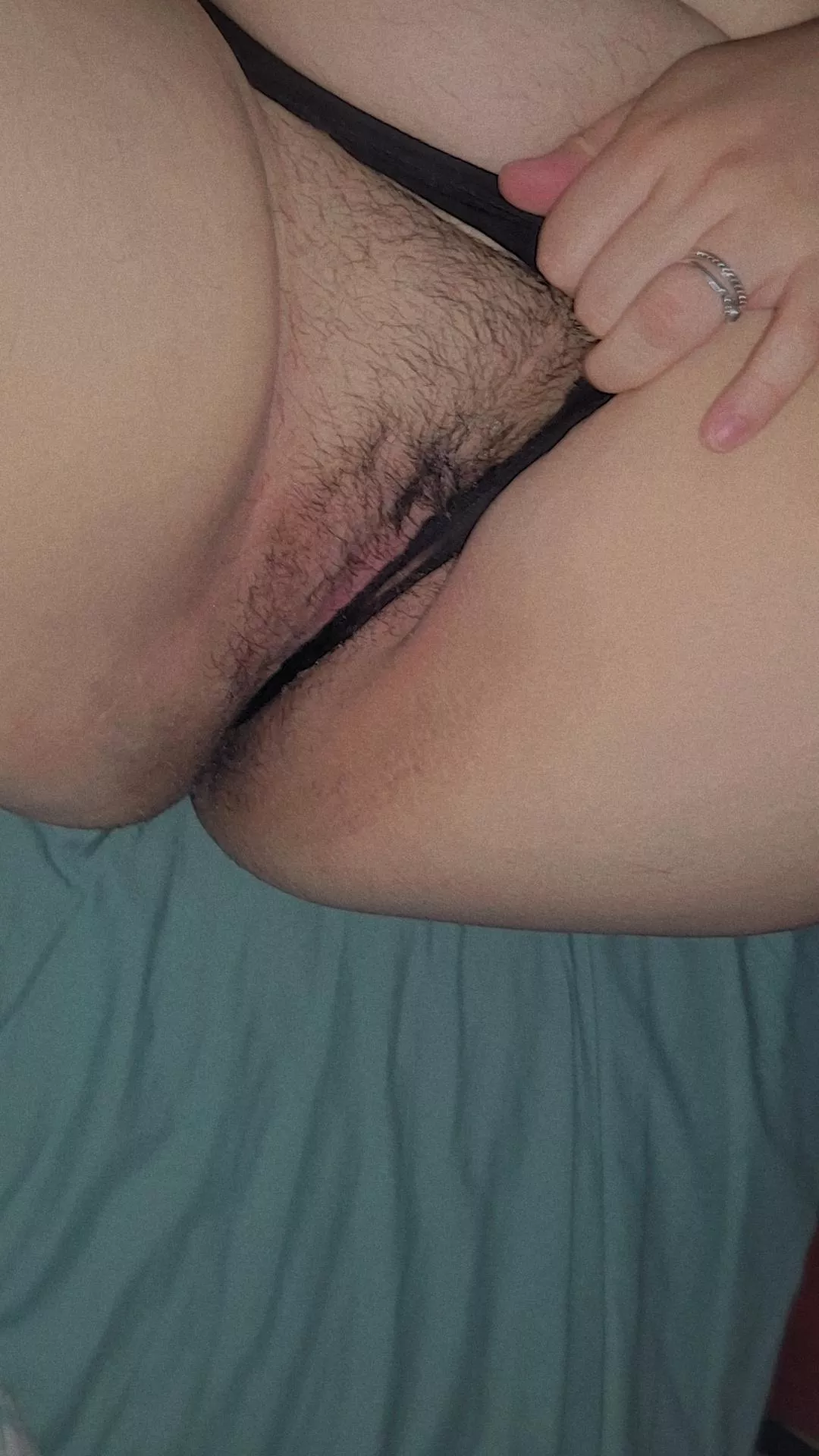 Do u like my hairy chubby pussy 