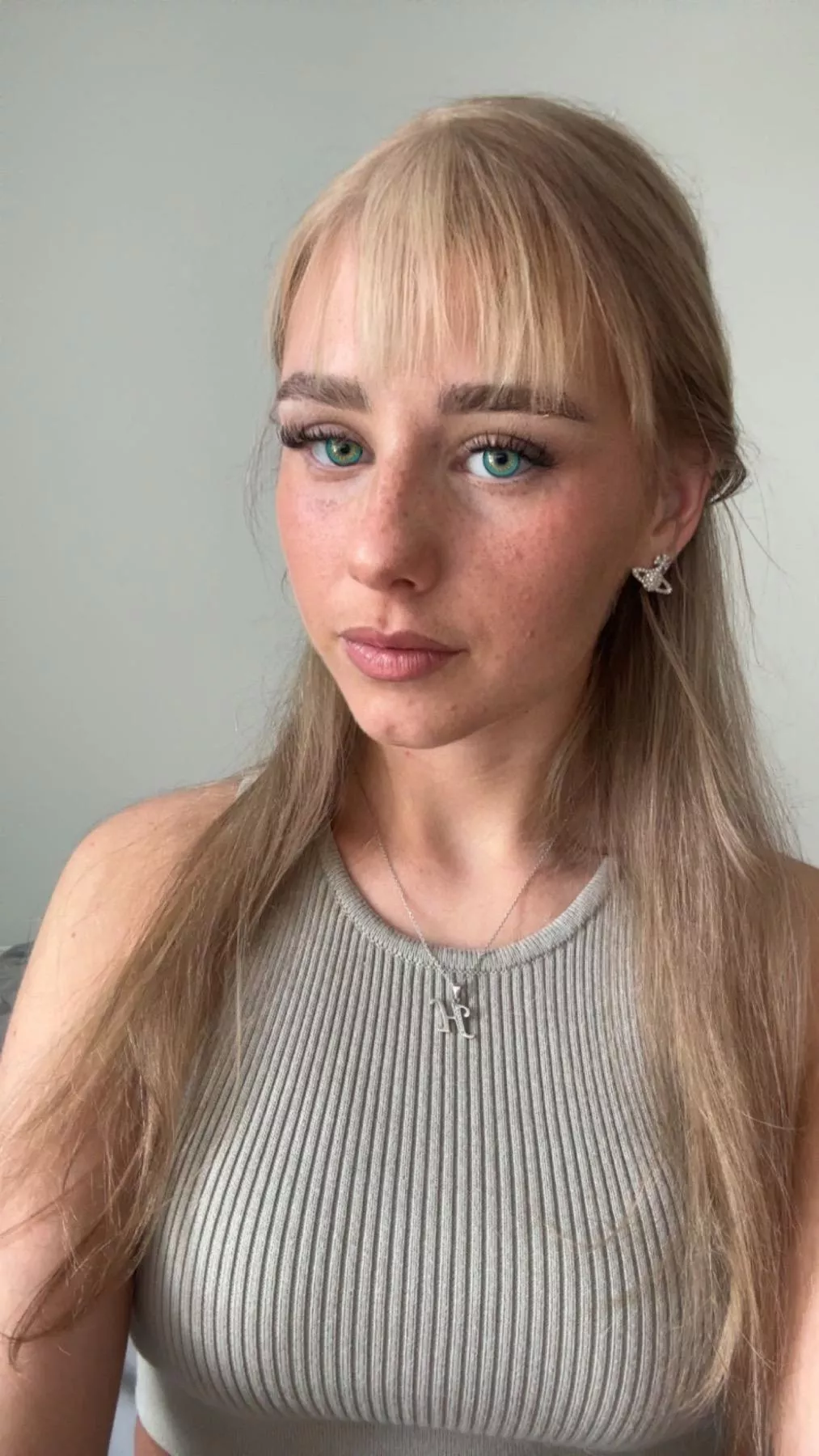 Do you think this crop top looks cute on me