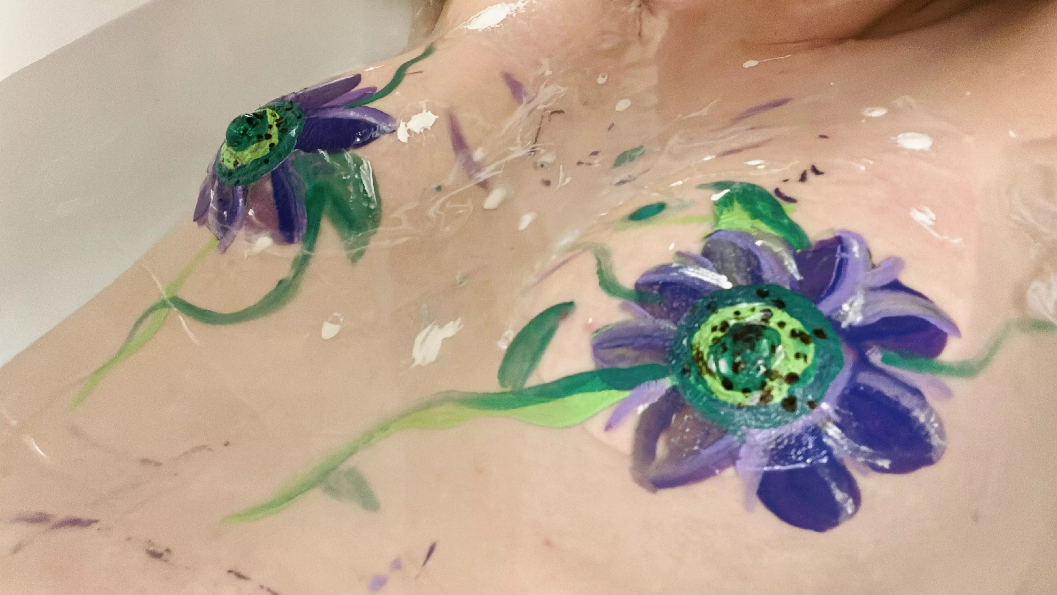 flowers in the bath :)