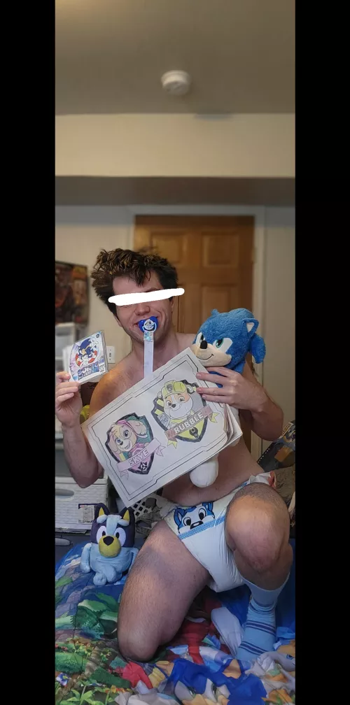 Gaming,coloring and me just being a cutie 👶🏻🍼😁💙💙💙💙