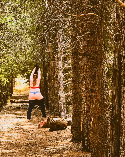 Going for a walk but, when nature calls and demands a show, you listen! Nature demanded to be natural while I enjoy the views and sights she has to offer! Her wish is my command.