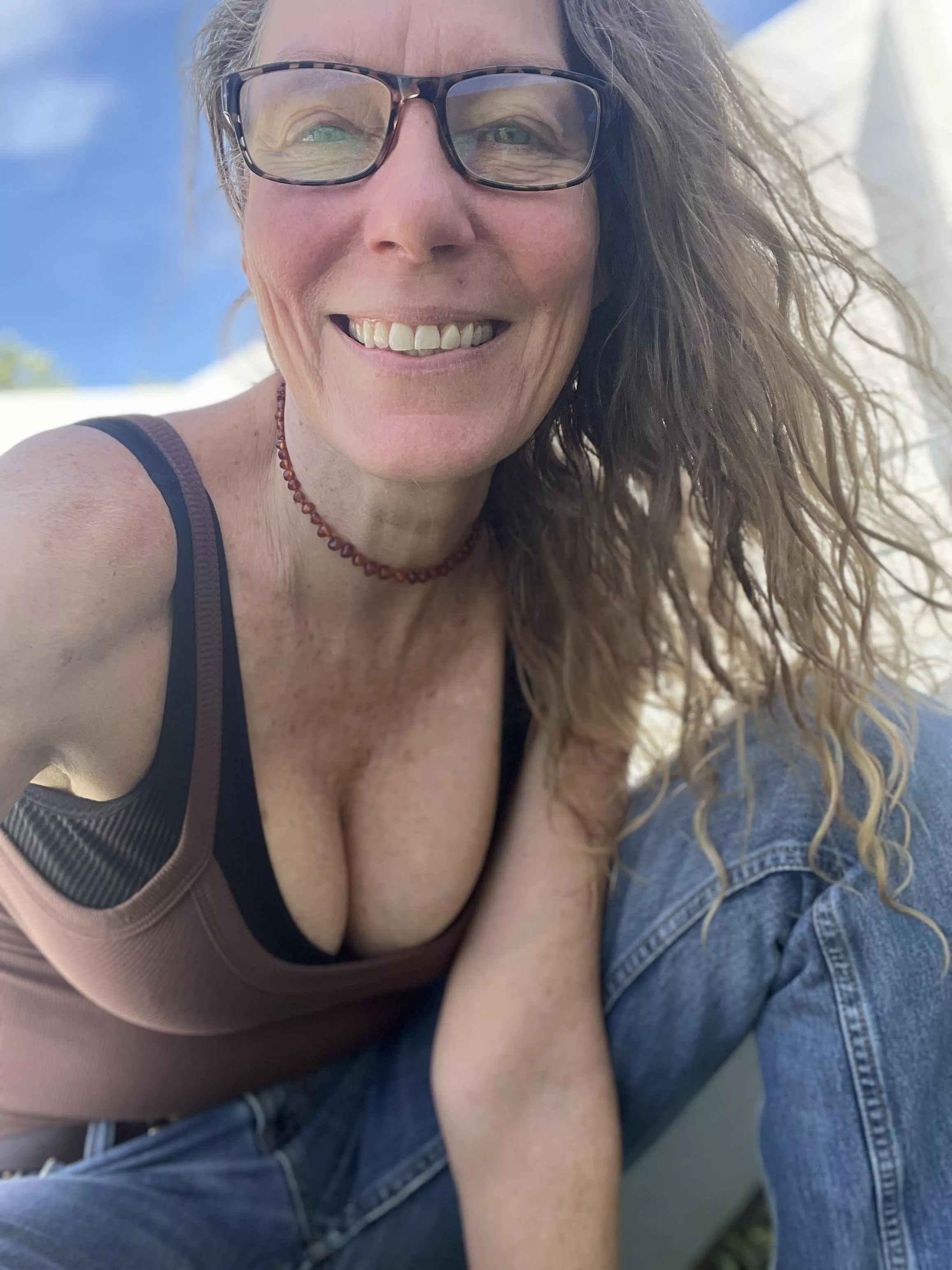 Here is a milfie and a gilfie. 