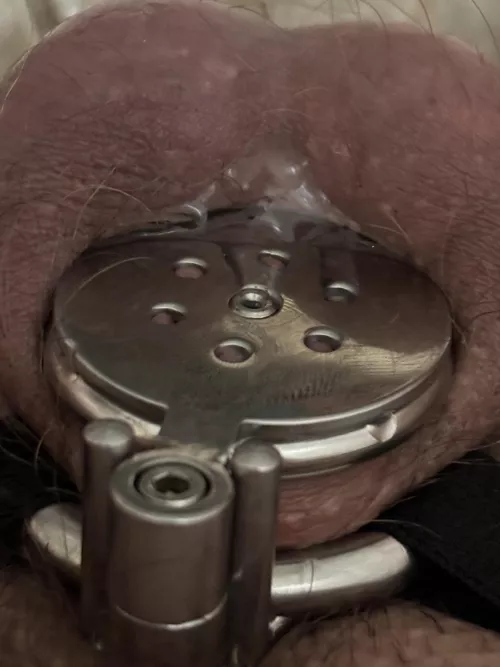 How many more days should I stay locked y’all get to choose 1 like = 1 day 1 comment = 2 days by 10am Tomorrow I will check this post and that will be how many days I got to stay locked.