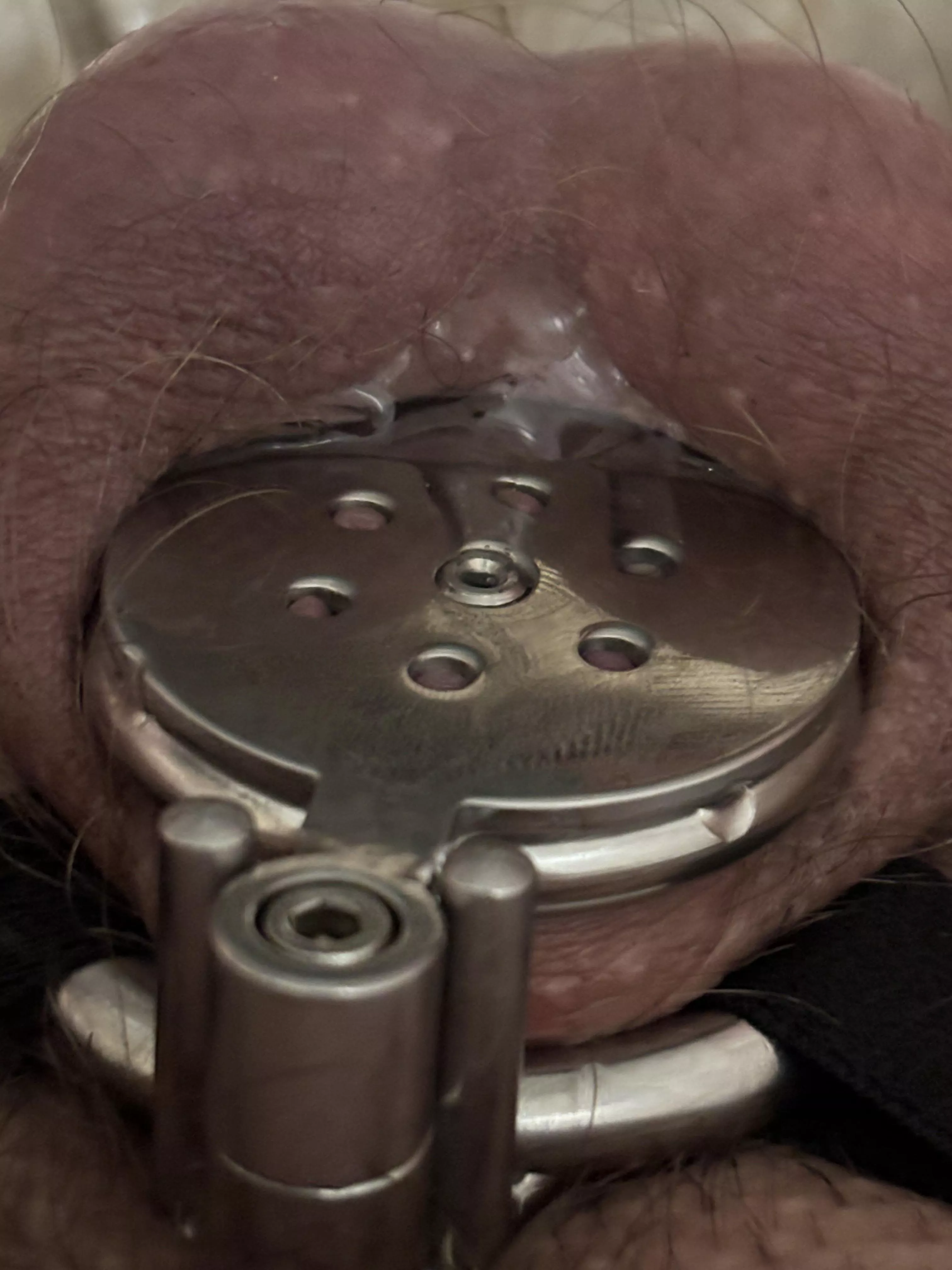 How many more days should I stay locked y’all get to choose 1 like = 1 day 1 comment = 2 days by 10am Tomorrow I will check this post and that will be how many days I got to stay locked.