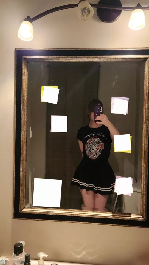 How's my outfit? 😊 