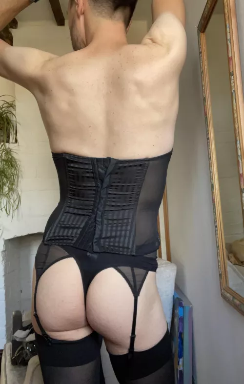 I think boys look good in corsets too…