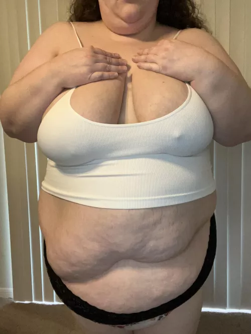 I think this shirt might be too small 🙈