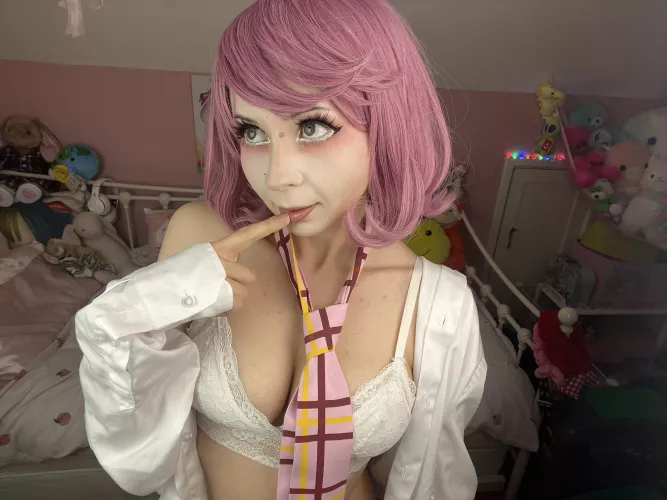 Kofuku from noragami , she’s literally meee 🎀🛍️💸