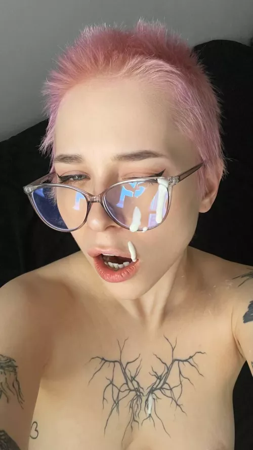 Leave a ❤️ if you're game, I wanna send nudes to random men