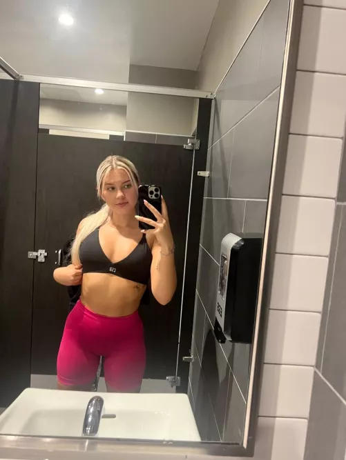 Let this sweaty blonde lead you to the stalls