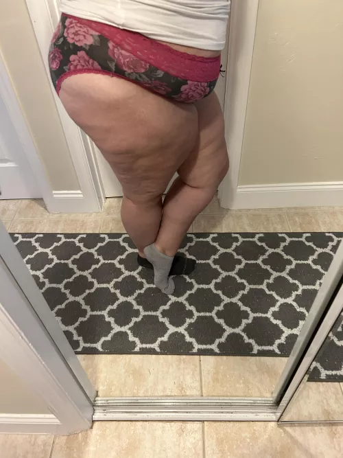 Mismatched ankle socks today