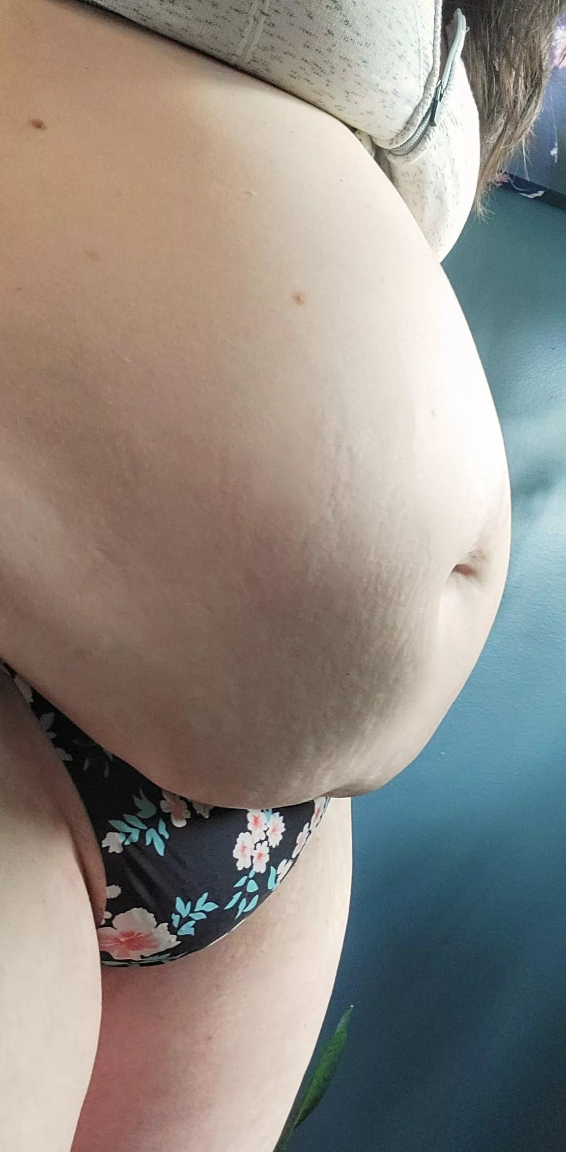 My belly is so big! 😳