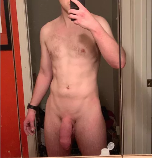 My big fat uncut monster is TOO THICK and hung to NOT show off to the world 🤗🌎 