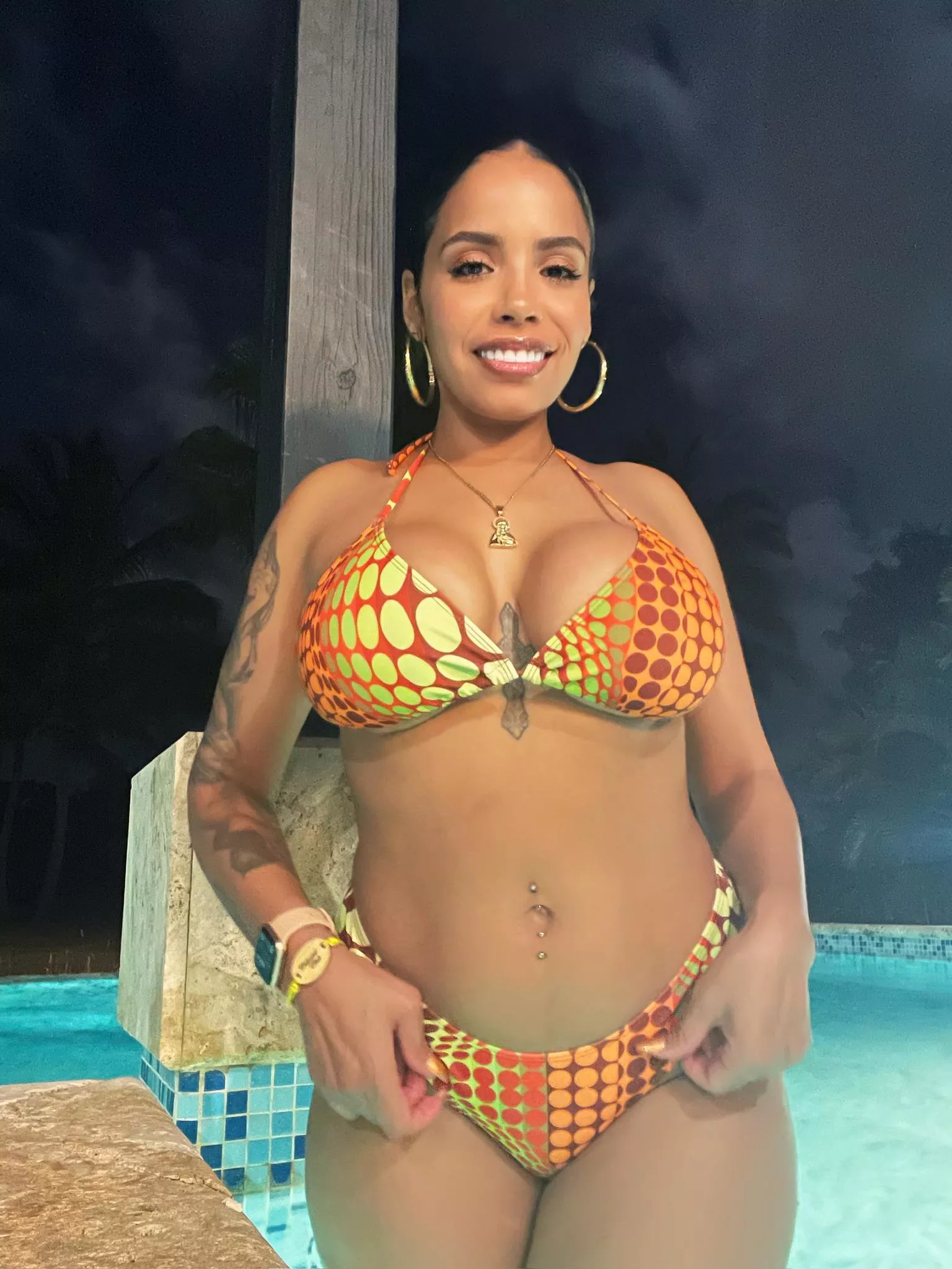 My naughty body is waiting for your desires.