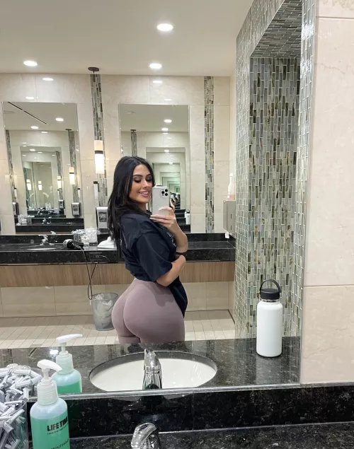 Need to cool off after my workout any suggestions (F)