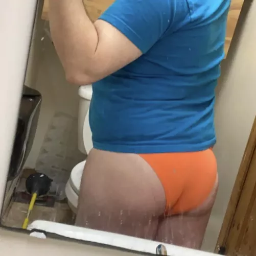 Ole butternut squash booty. 🍑🎃 