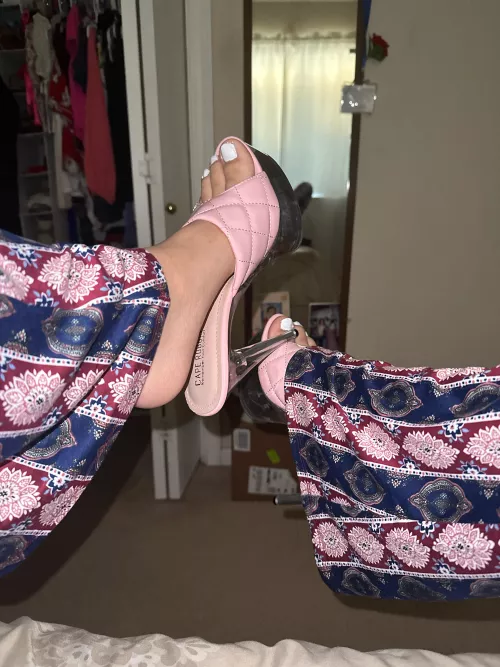 Pink mules
