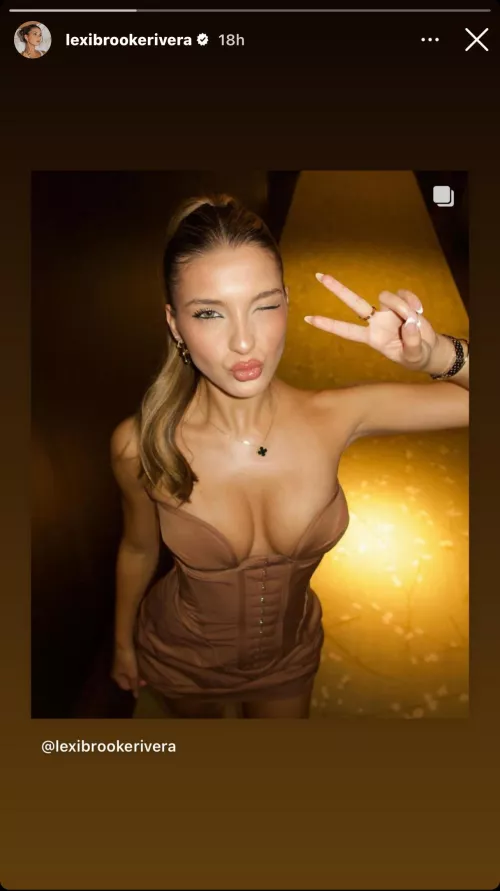 Put his specific slide on her story like shes want us to cum to her