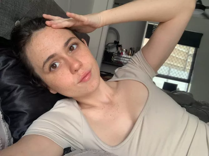 Selfie are better with a petite brunette