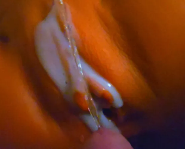 Strong stream made it to my mouth 👅