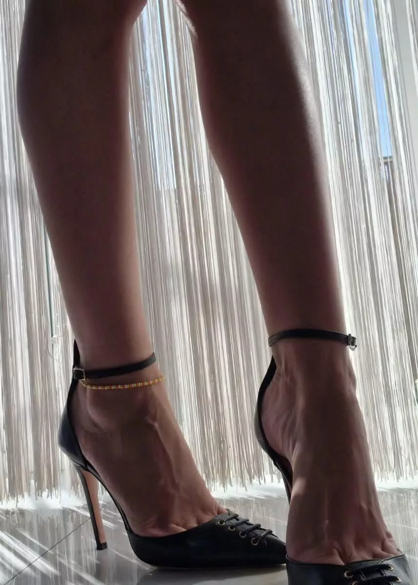 These high heels will make you hard