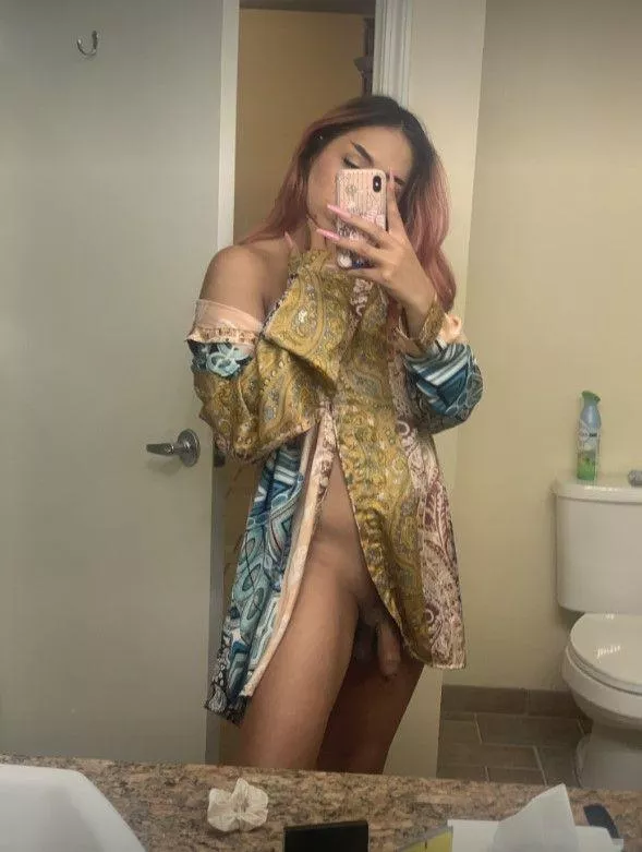 Thinking about something fun & hot rn