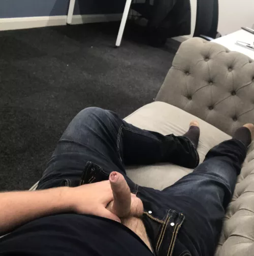 What else can I do when I’m in the office on my own 😈 [36 uk]