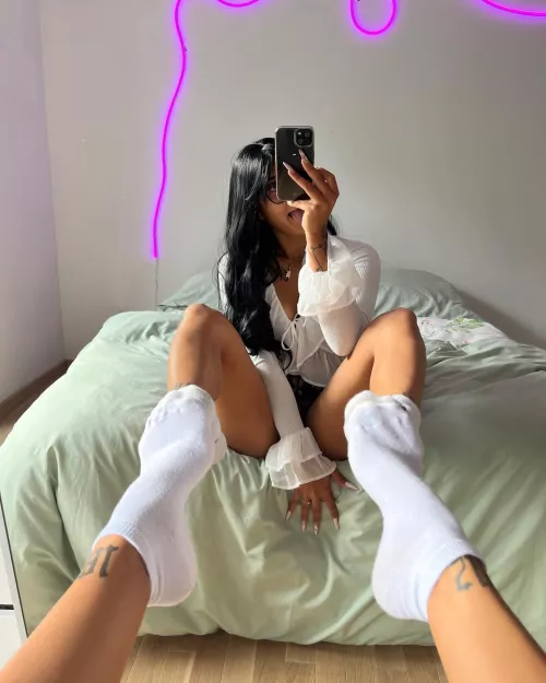 White socks in your face [F]