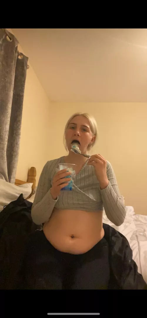 Who wants to stuff me 🤤