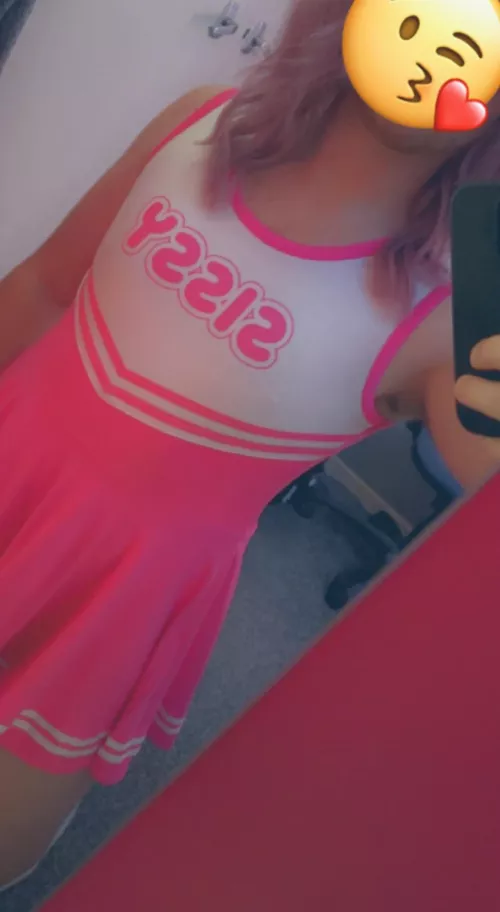 Who’s gonna mould me into their perfect little sissy?