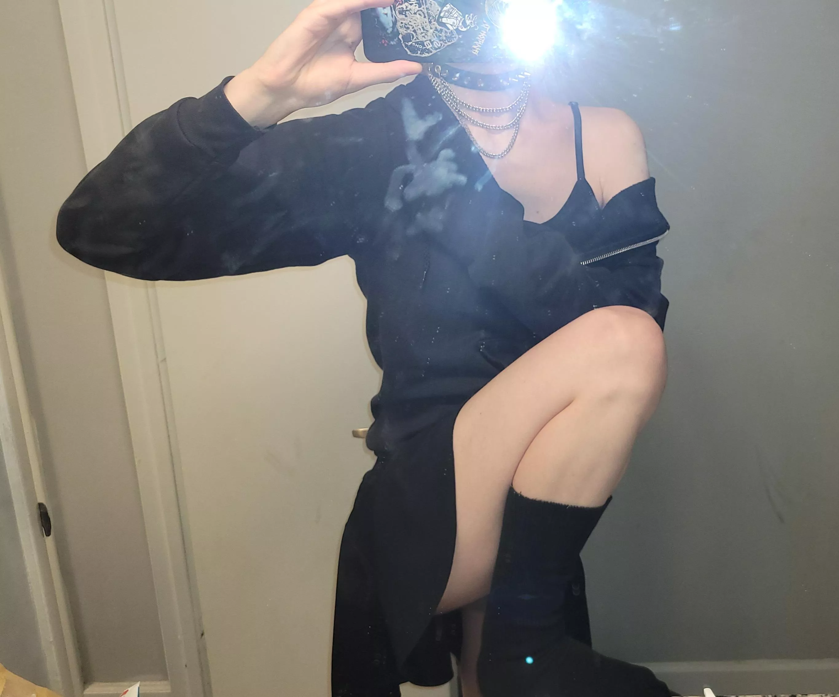 why my legs kinda slaying tho >w<