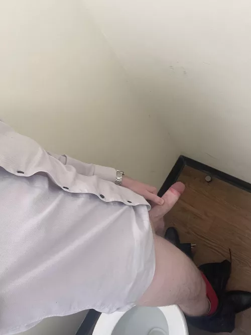 22 at work, dm me ;)