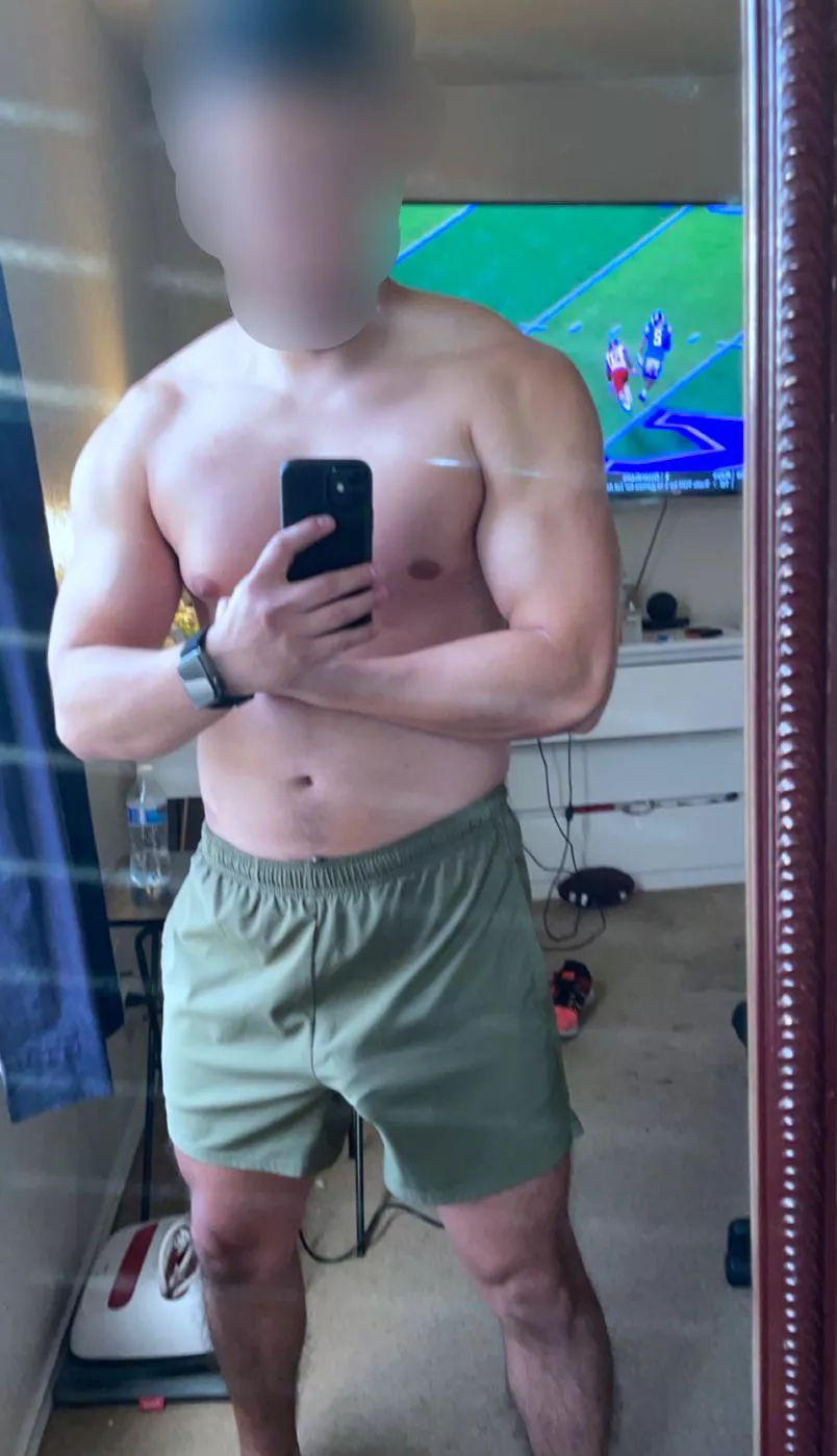 26M DMs open. Slide in the DMs and ask for the snap. Might even show face