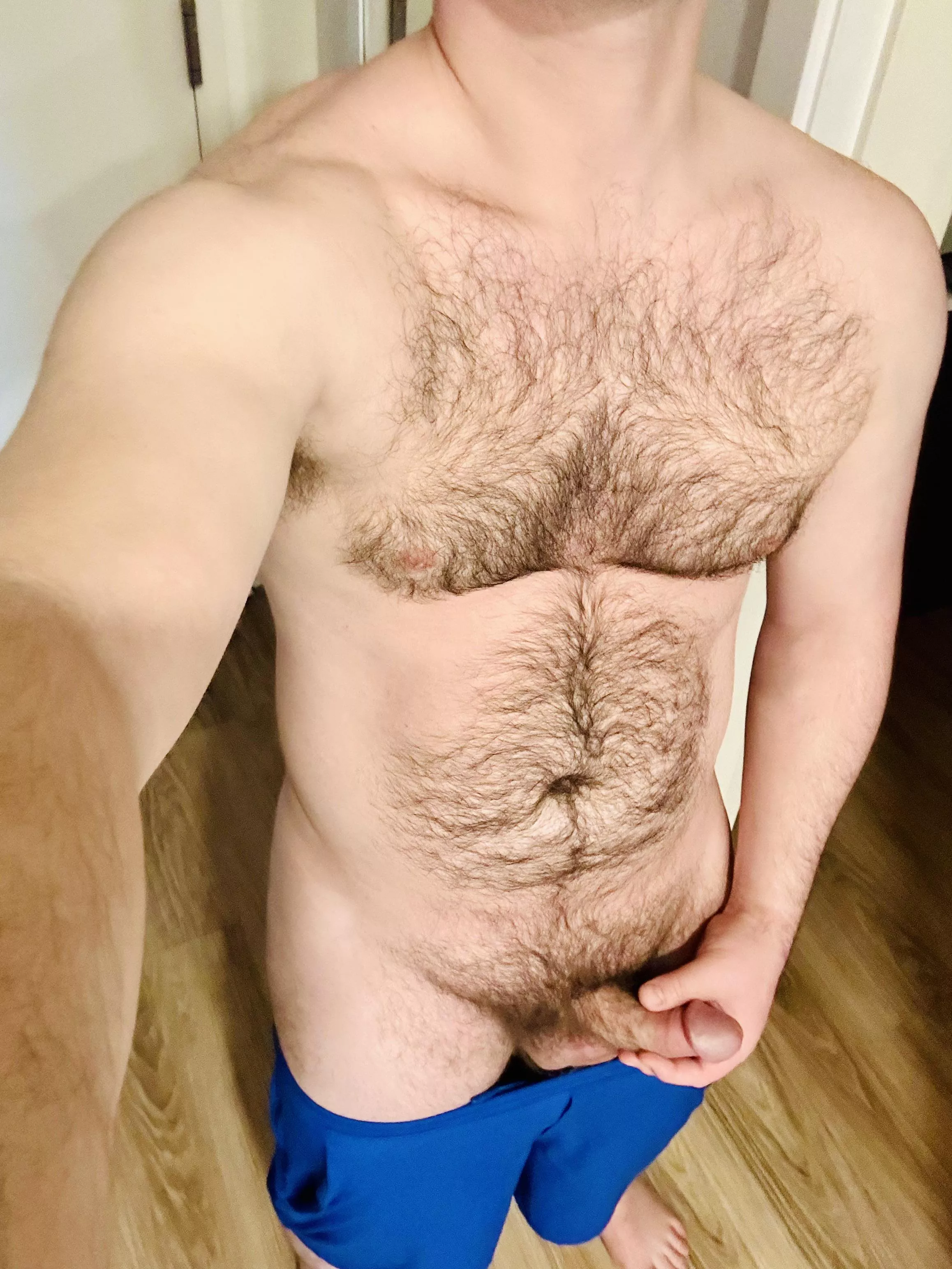 [29] any bros want a hairy dad bod?