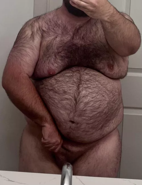 32 [M4F] Out and about and just coming in to my little home away from home for the weekend.