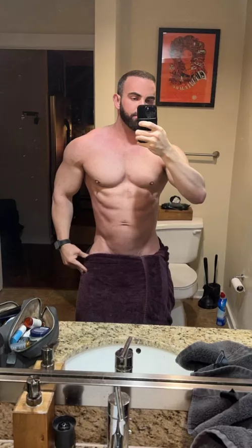 33 yo…I don’t mind being your daddy ;)