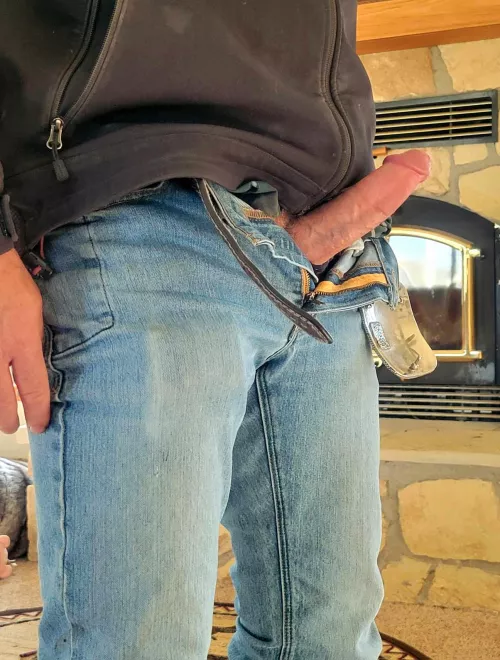 (42) happy thirsty Thurs. Who's coming to satisfy their thirst?