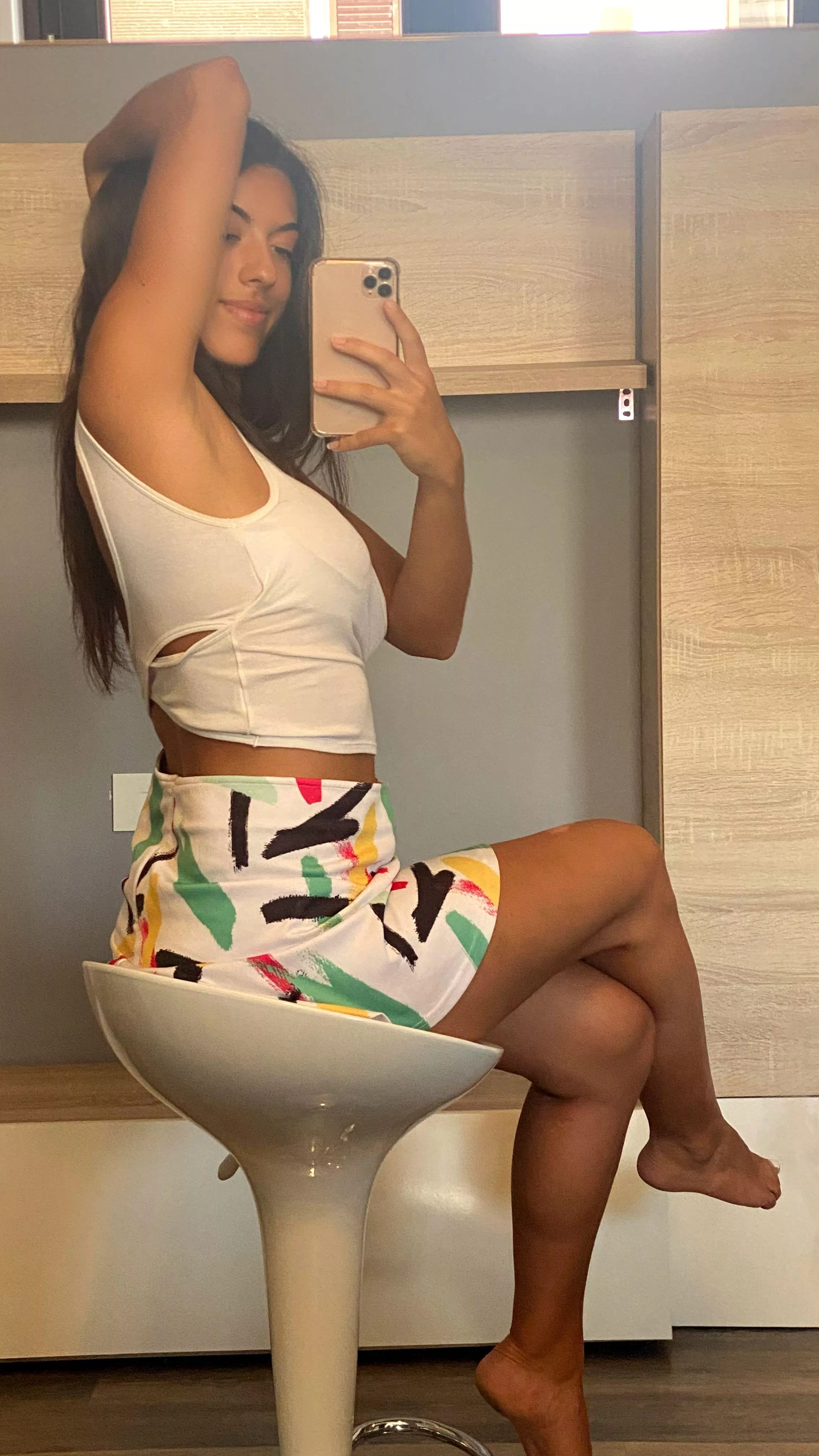 Adding a touch of whimsy with a playful peek of my armpit. [19F]