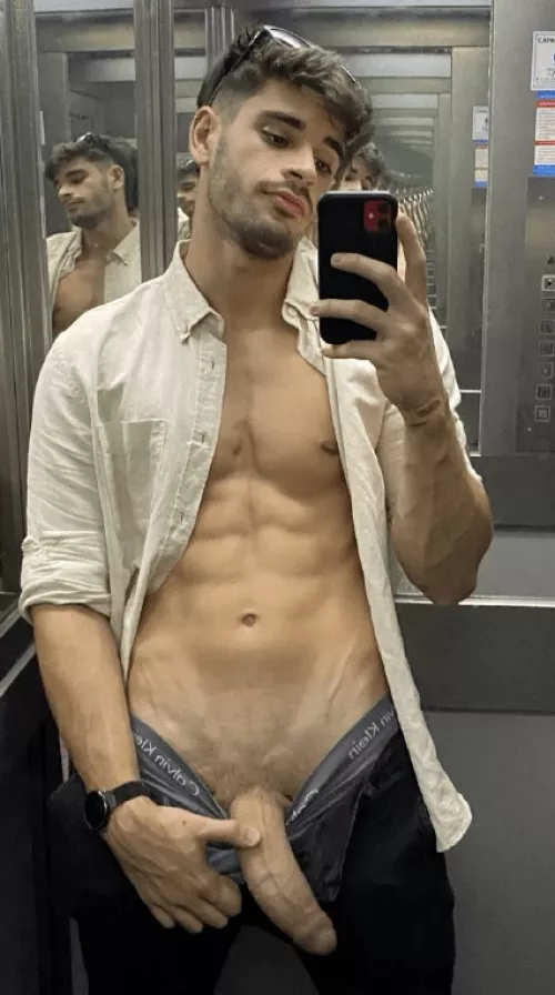 Could use some help with my after party boner ;)