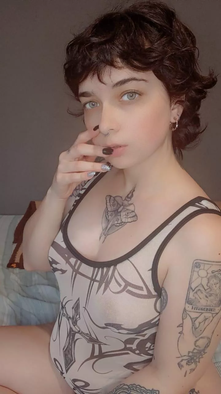 Do you like my nail art?