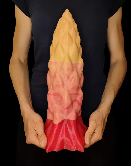 DragonEgg XXL - Usable 32x11 cm in a specific colour combination. We will be happy to design a toy according to your needs.