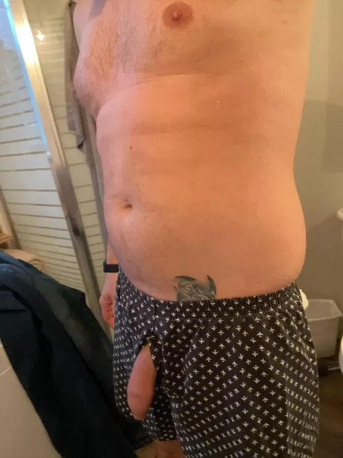 Getting ready for work 42m 