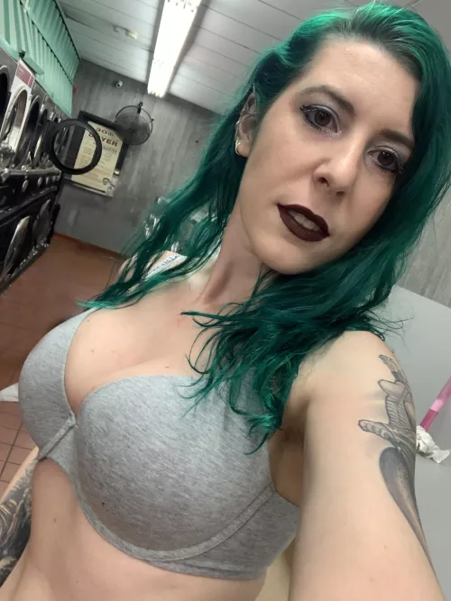 Goth at the laundromat