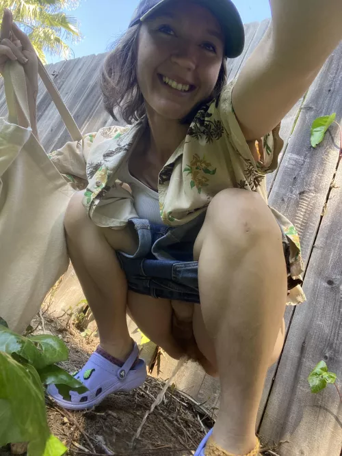 I need a mouth to use, mind if I borrow yours?