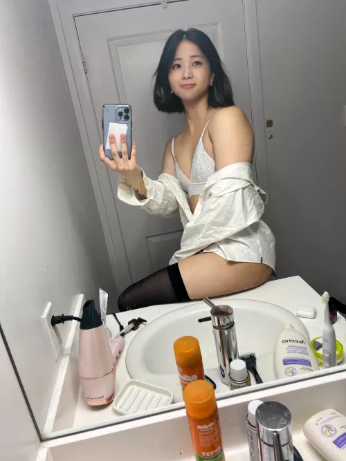 I think this isn’t showing enough skin of my Asian body🤭