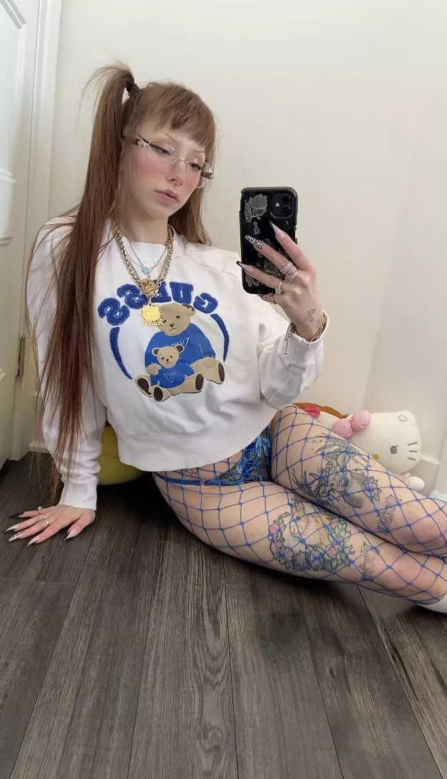 I want them grabbed hard please